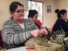 Manos de Freire que mantienen viva la artesanía: curso de cestería reúne a vecinos de Santa Julia