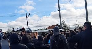 Sin la despedida que esperaba su familia: sepultan a hombre abatido por carabinero en Padre Las Casas