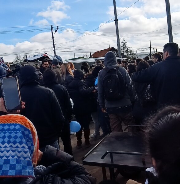 Sin la despedida que esperaba su familia: sepultan a hombre abatido por carabinero en Padre Las Casas