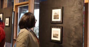 Tres artistas exploran el cuerpo, la memoria y la materia en exposición de la Universidad Autónoma de Chile