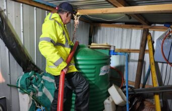 Municipalidad de Freire despliega operativo de emergencia por dificultades de acceso y abastecimiento de agua en distintos sectores de la comuna