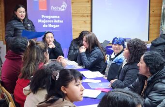 Mujeres de Freire culminan primera etapa de formación laboral del Programa Mujeres Jefas de Hogar