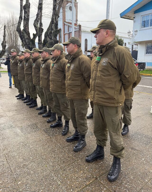 Nuevo contingente de Carabineros llega a Carahue para reforzar despliegue policial ante emergencia por sistema frontal