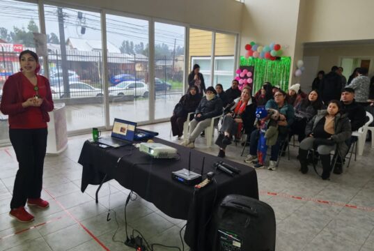 Cesfam de Pitrufquén conmemora la semana mundial de la lactancia materna con jornada educativa para madres gestantes