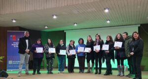 Mujeres jefas de hogar de Freire reciben certificación tras completar su proceso formativo