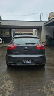 Andaban en un auto robado y terminaron detenidos: PDI recuperó vehículo en pleno centro de Angol