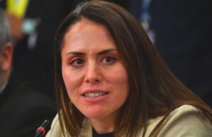 Natalia Duco renuncia al ministerio del deporte tras polémica por uso de vehículo fiscal