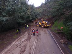 Derrumbe de gran magnitud corta conexión entre Traiguén y Galvarino: MOP trabaja para habilitar la ruta