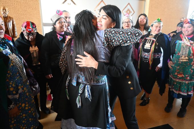 «Soy mapuche y me siento profundamente orgullosa de serlo»: ministra Lincolao en encuentro por el día de la mujer indígena en Lautaro