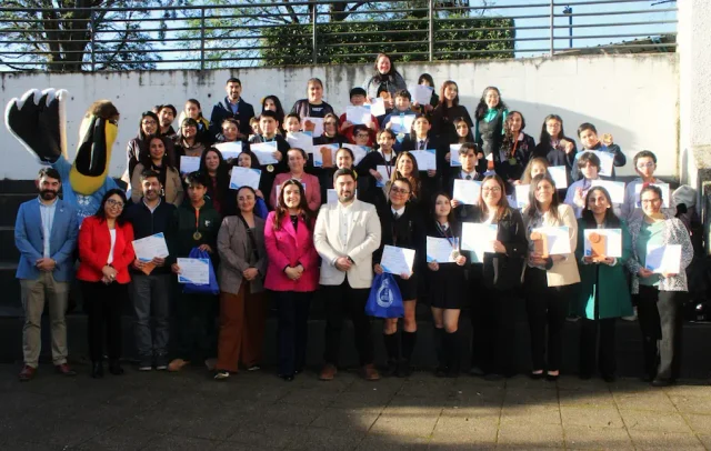 Estudiantes de 18 establecimientos educacionales de La Araucanía brillaron en las olimpiadas regionales de ciencias naturales UFRO
