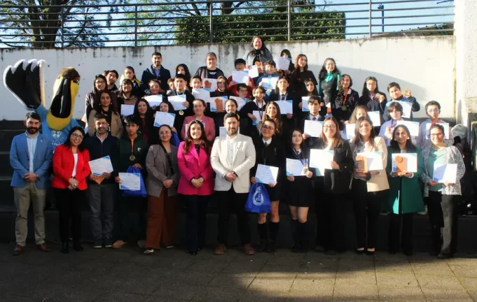 Estudiantes de 18 establecimientos educacionales de La Araucanía brillaron en las olimpiadas regionales de ciencias naturales UFRO