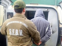 Familia de joven detenido en Pitrufquén asegura que fue confundido por la víctima y evalúa acciones legales