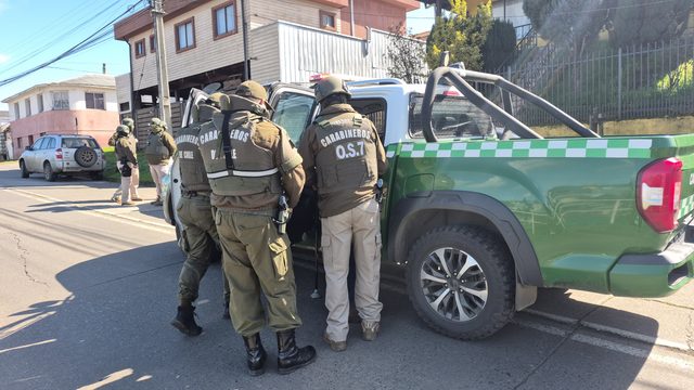 Desbaratan banda dedicada al tráfico de drogas tras operativo simultáneo en tres inmuebles de Carahue