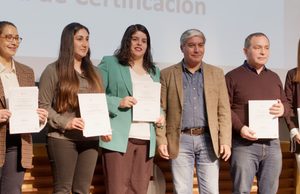 Corfo y la UC Temuco certifican a 22 especialistas en producción apícola sustentable