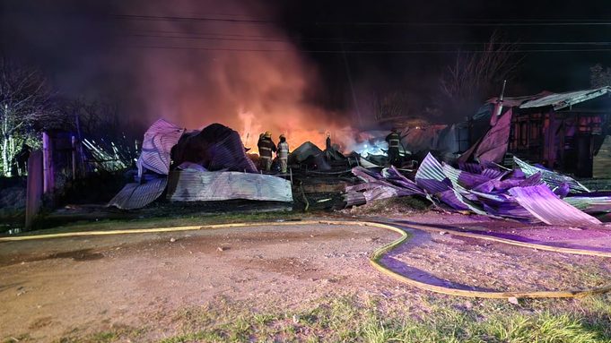 Avanzan peritajes para identificar a las 16 víctimas del incendio en Hogar El Edén de Pitrufquén
