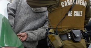 Conductor de 73 años queda con lesiones graves tras ser violentamente agredido por pasajero en microbús de Temuco