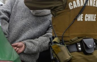 Conductor de 73 años queda con lesiones graves tras ser violentamente agredido por pasajero en microbús de Temuco