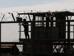 Cuatro internos bajo investigación tras brutal ataque que terminó con un homicidio en la cárcel de Angol