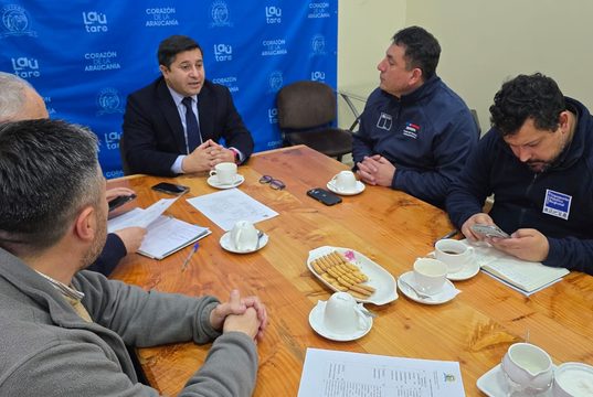 MUNICIPIO DE LAUTARO Y SEREMI DE TRANSPORTES Y TELECOMUNICACIONES COORDINAN PLAN DE MITIGACIÓN TRAS COLAPSO DE PUENTE ARTURO ALESSANDRI PALMA