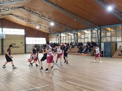Campeonato escolar “Encestando Futuro” entra en su etapa final en Teodoro Schmidt