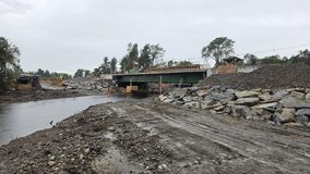 Un 90% de avance: Pitrufquén se prepara para estrenar el nuevo puente Quinque durante el próximo verano