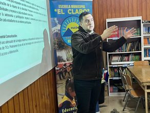 Nuevo director de la Escuela El Claro de Pucón parte con el pie derecho y abre diálogo directo con los apoderados