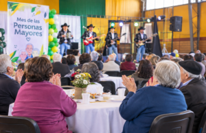 Municipio de Freire despedirá el mes de las personas mayores con almuerzo gratuito y música en vivo