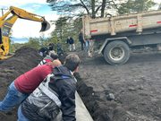 Pucón consigue $402 millones para adquirir camión tolva, retroexcavadora y “cama baja” destinados a sus caminos rurales