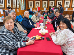 Personas mayores de Freire disfrutaron de bingo y mateada en el Centro Cultural