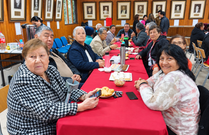 Personas mayores de Freire disfrutaron de bingo y mateada en el Centro Cultural