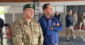 Destacamento Tucapel capacita a inspectores municipales en primeros auxilios operativos