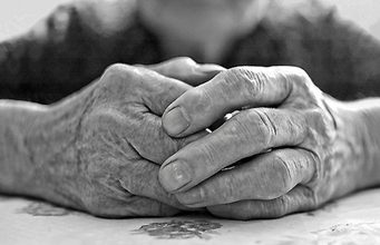 En el día del adulto mayor: PDI refuerza el llamado a denunciar delitos que vulneren su integridad y dignidad