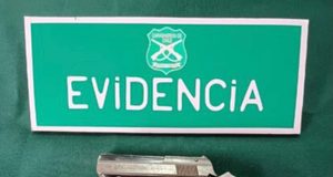 Carabineros detiene a conductor de motocicleta que portaba una pistola y municiones en pleno centro de Loncoche