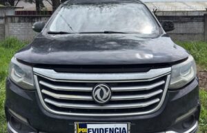 Dos detenidos en Pitrufquén tras descubrir que el auto en que viajaban era robado