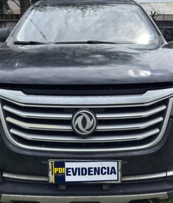 Dos detenidos en Pitrufquén tras descubrir que el auto en que viajaban era robado