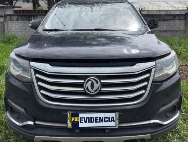 Dos detenidos en Pitrufquén tras descubrir que el auto en que viajaban era robado