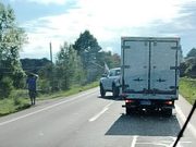Investigan colisión entre vehículo particular y camión en la ruta S-60, en Teodoro Schmidt