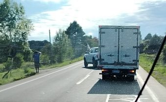 Investigan colisión entre vehículo particular y camión en la ruta S-60, en Teodoro Schmidt