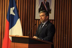 Seremi de Seguridad Pública fortalece coordinación con Fiscalía mediante capacitación en delitos aduaneros