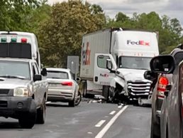 Colisión entre camión y vehículo deja dos fallecidos y un herido grave en ruta Villarrica – Freire
