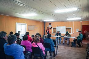 Reunión con la Comunidad Indígena Domingo Painemil en Quetroco