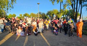 ¡Halloween sobre ruedas vuelve a Pitrufquén con una ruta familiar que promueve la inclusión y la accesibilidad!