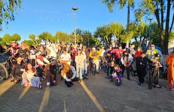 ¡Halloween sobre ruedas vuelve a Pitrufquén con una ruta familiar que promueve la inclusión y la accesibilidad!