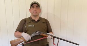 Operativo por violencia intrafamiliar en Gorbea termina con una mujer detenida por tenencia ilegal de armas