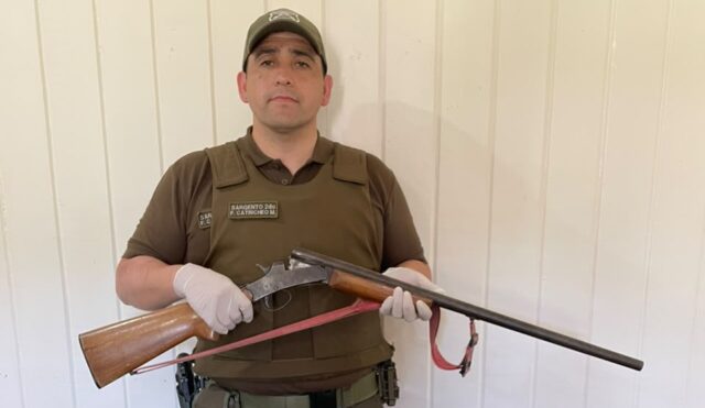 Operativo por violencia intrafamiliar en Gorbea termina con una mujer detenida por tenencia ilegal de armas